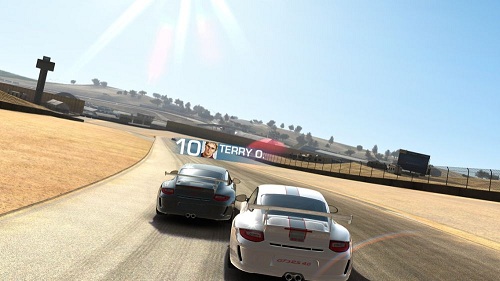 Real Racing 3 iphone 5 Apple, cada vez más cerca de los videojuegos