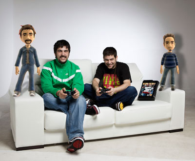 Xbox 360: La consola de Microsoft muestra su cara más artística 2 LIVE your sofa moments Estopa