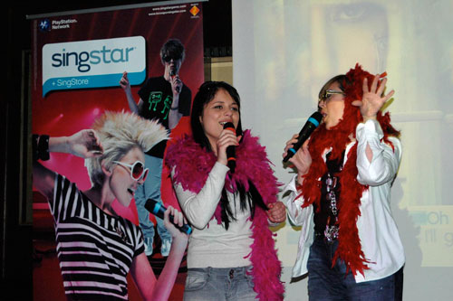 singstar glee madrid singstar glee madrid SingStar Live!: Vuelve el Show con las canciones de la conocida serie Glee